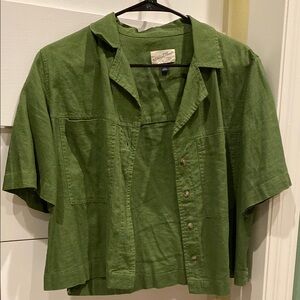 Universal Thread Olive Green Cropped Button Down Shirt